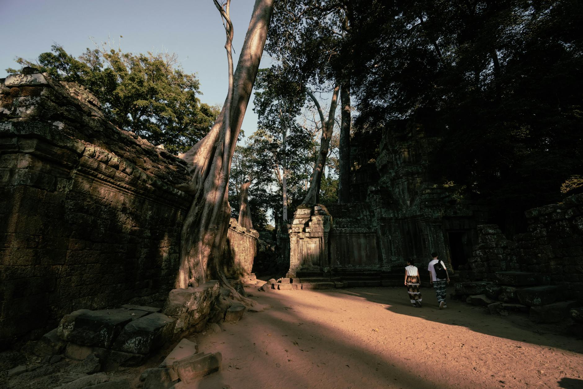 Angkor Wat visitors travel