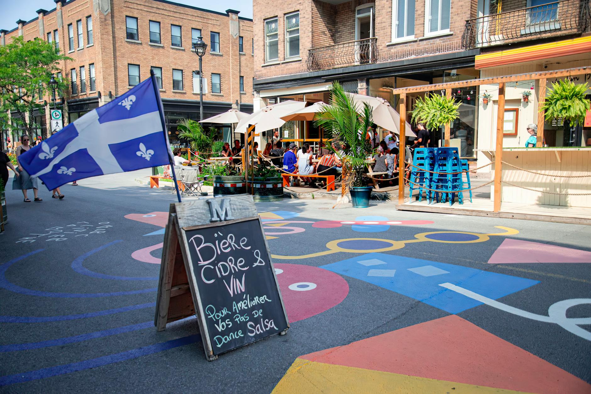 Montreal, Quebec local life