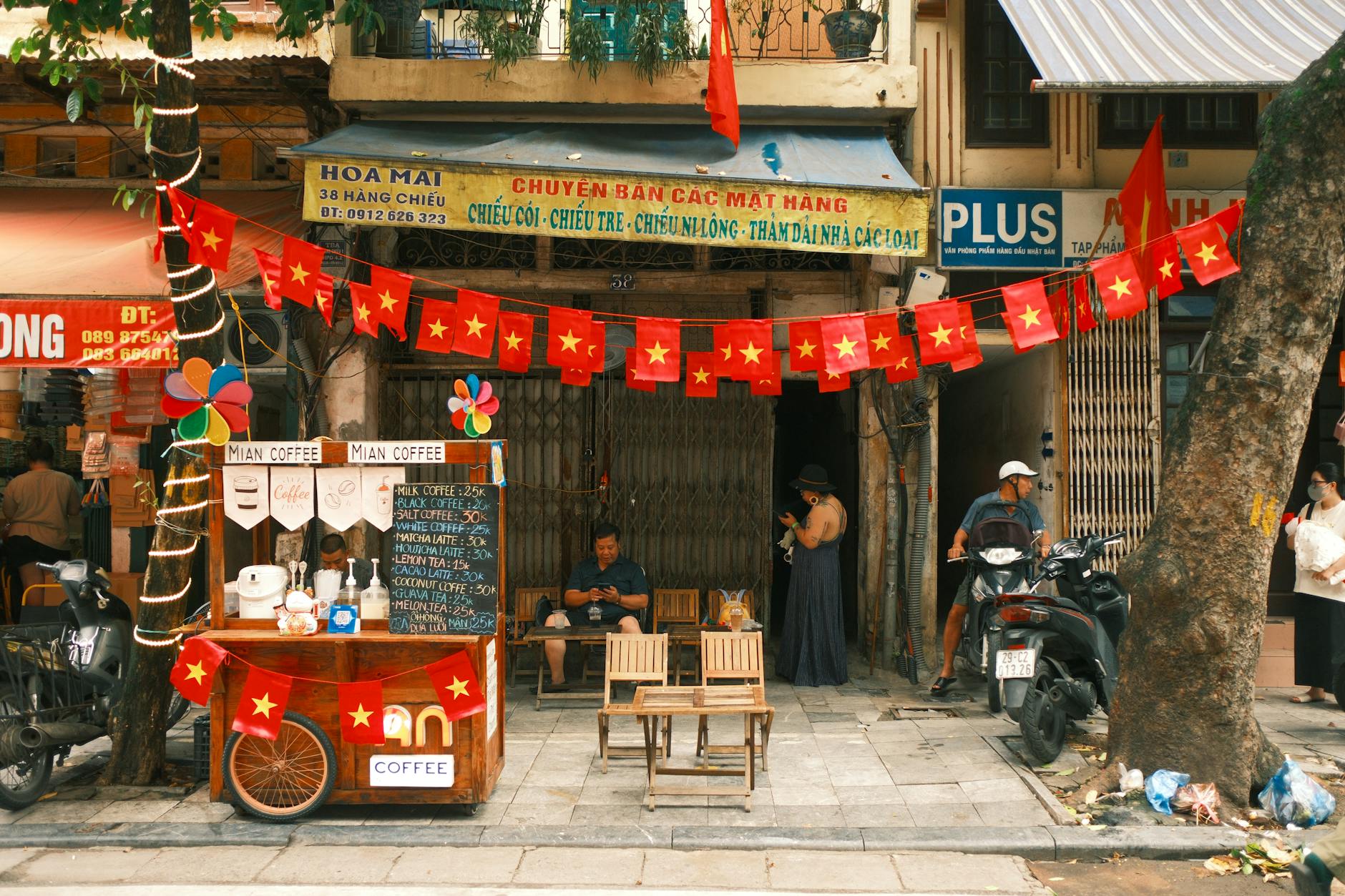 vietnam coffee culture street